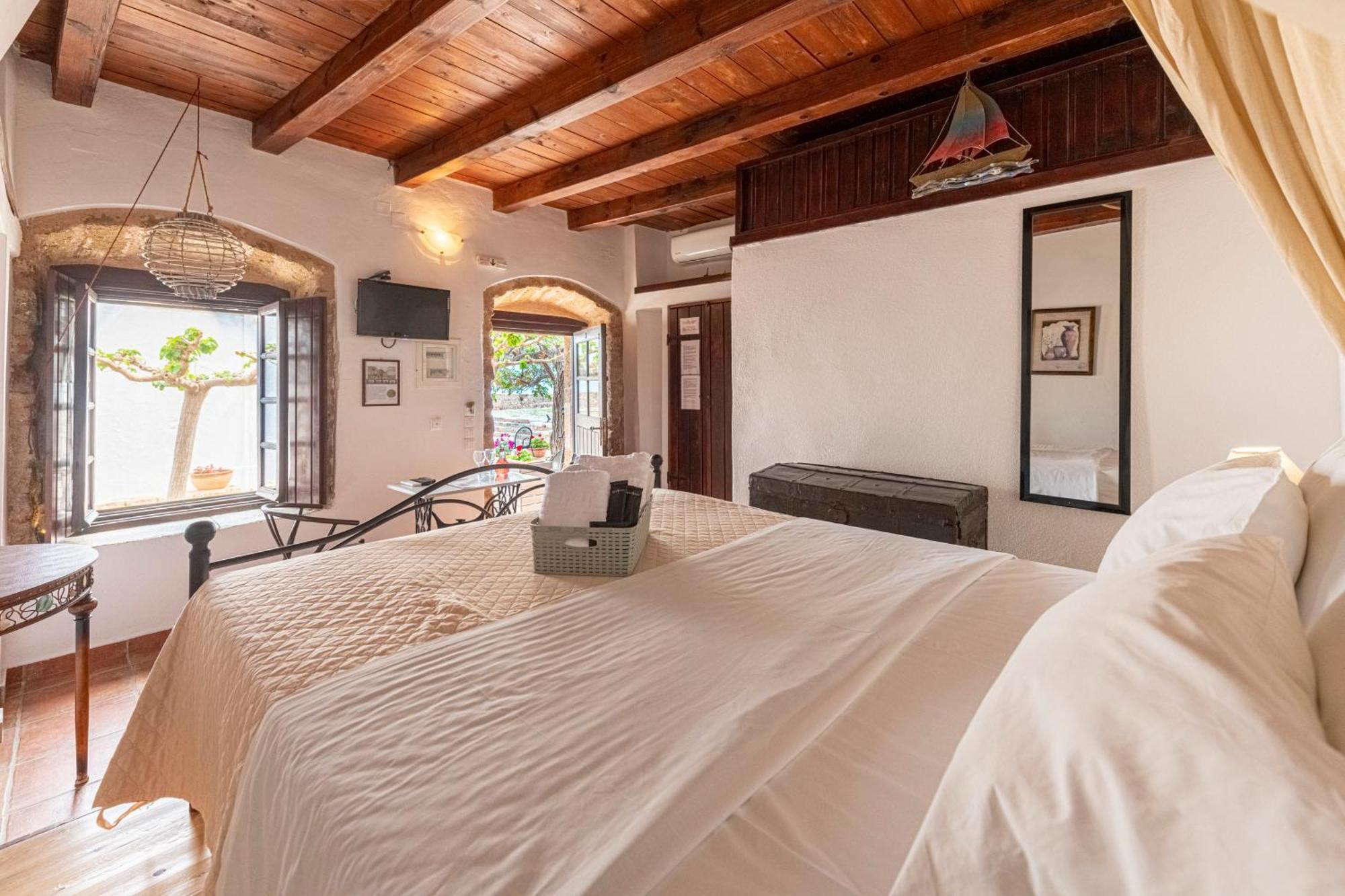 Guesthouse Kellia モネンバシア 部屋 写真