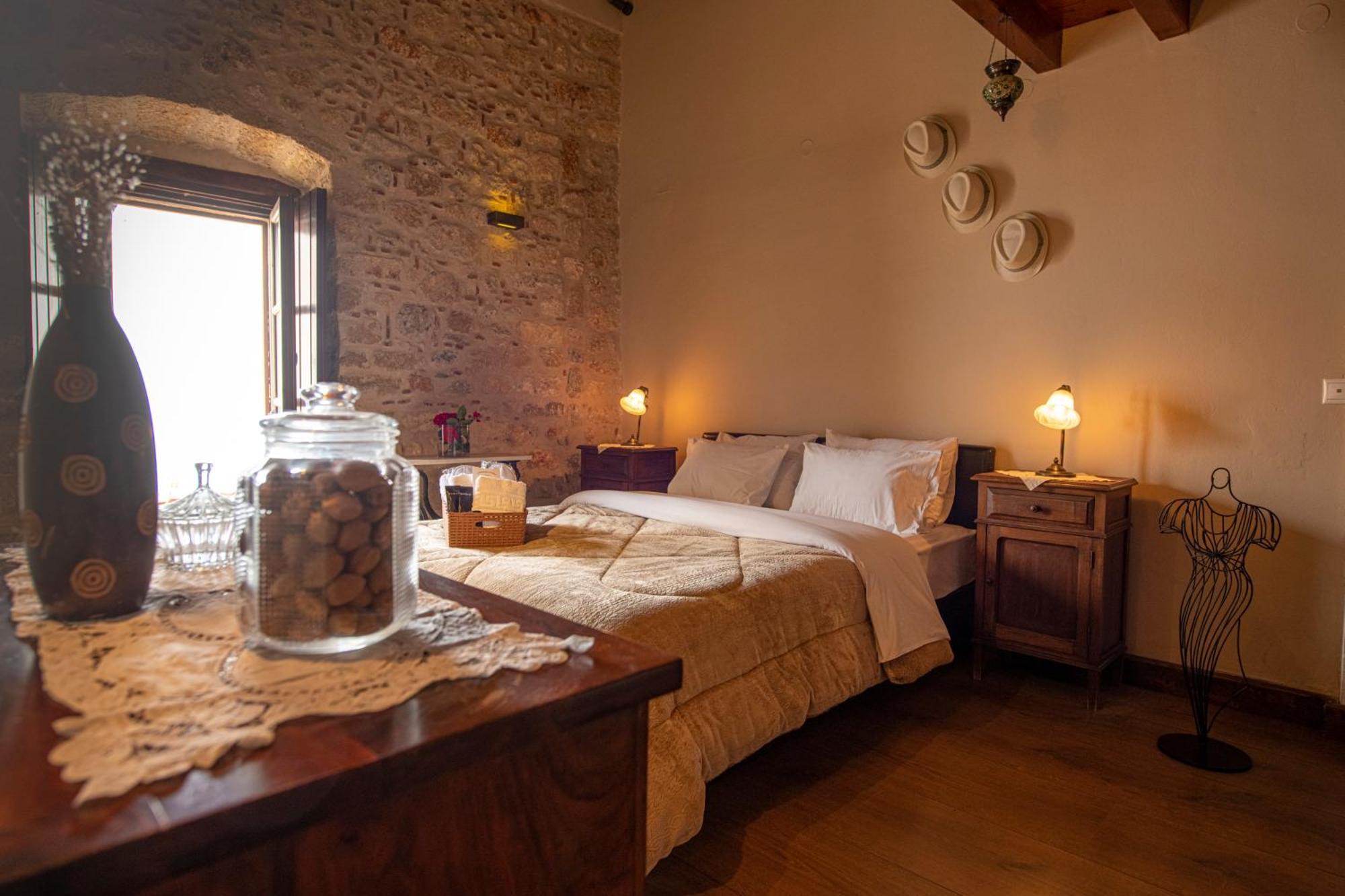 Guesthouse Kellia モネンバシア 部屋 写真