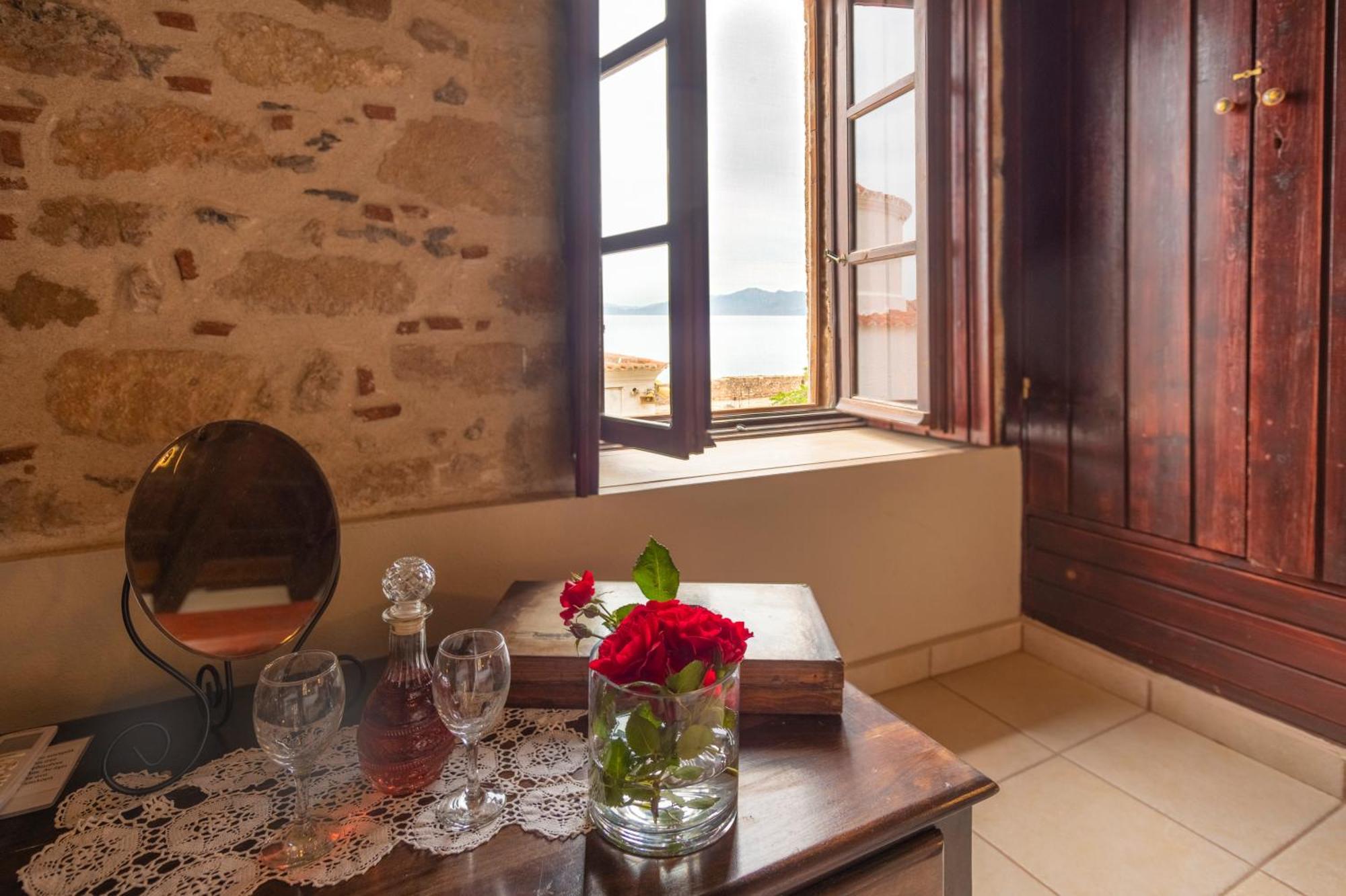 Guesthouse Kellia モネンバシア 部屋 写真