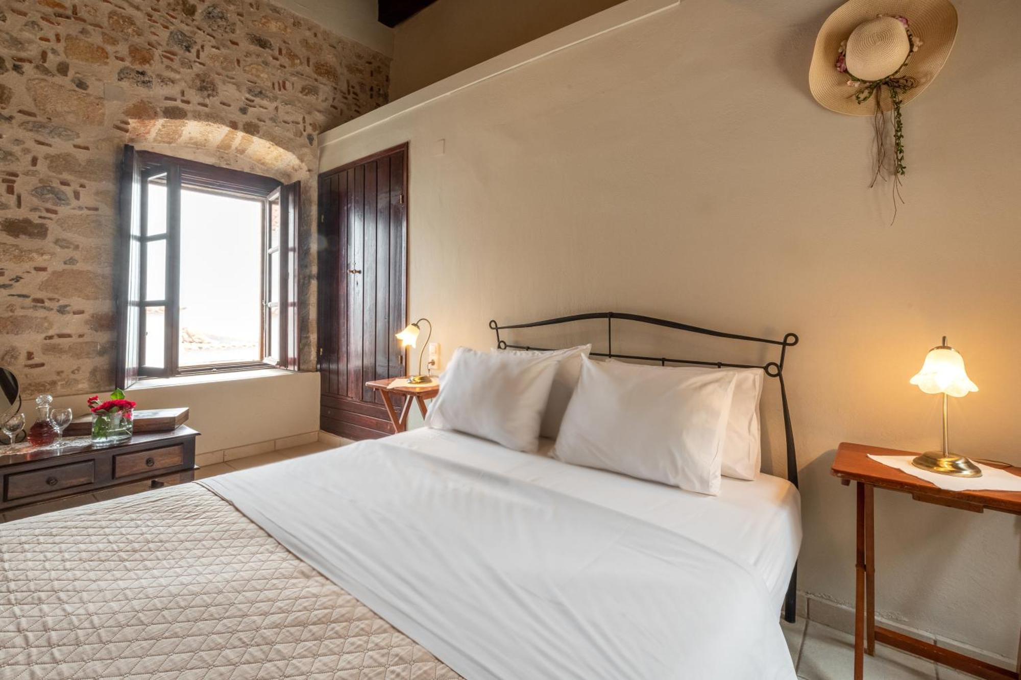 Guesthouse Kellia モネンバシア 部屋 写真