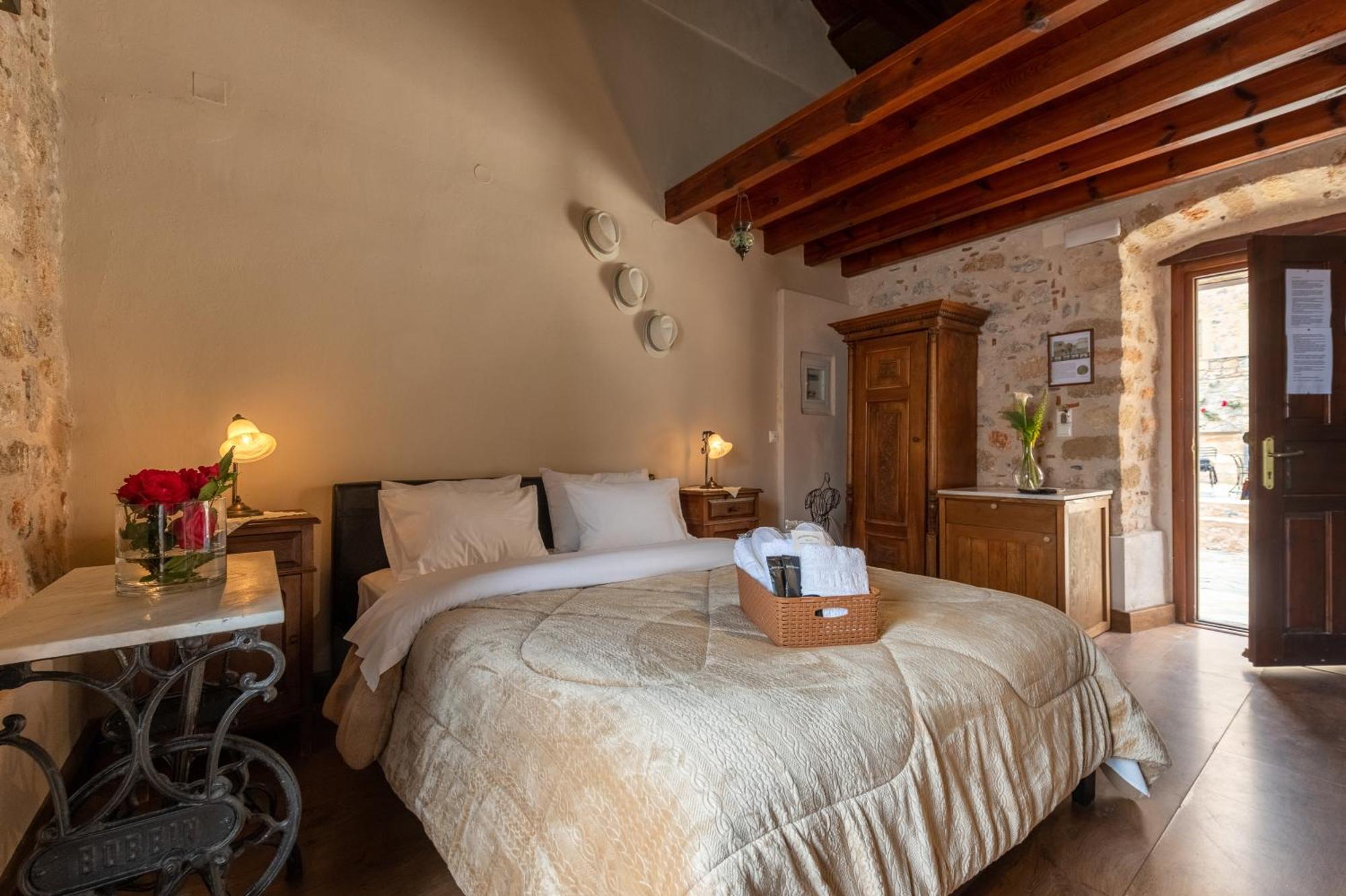 Guesthouse Kellia モネンバシア 部屋 写真