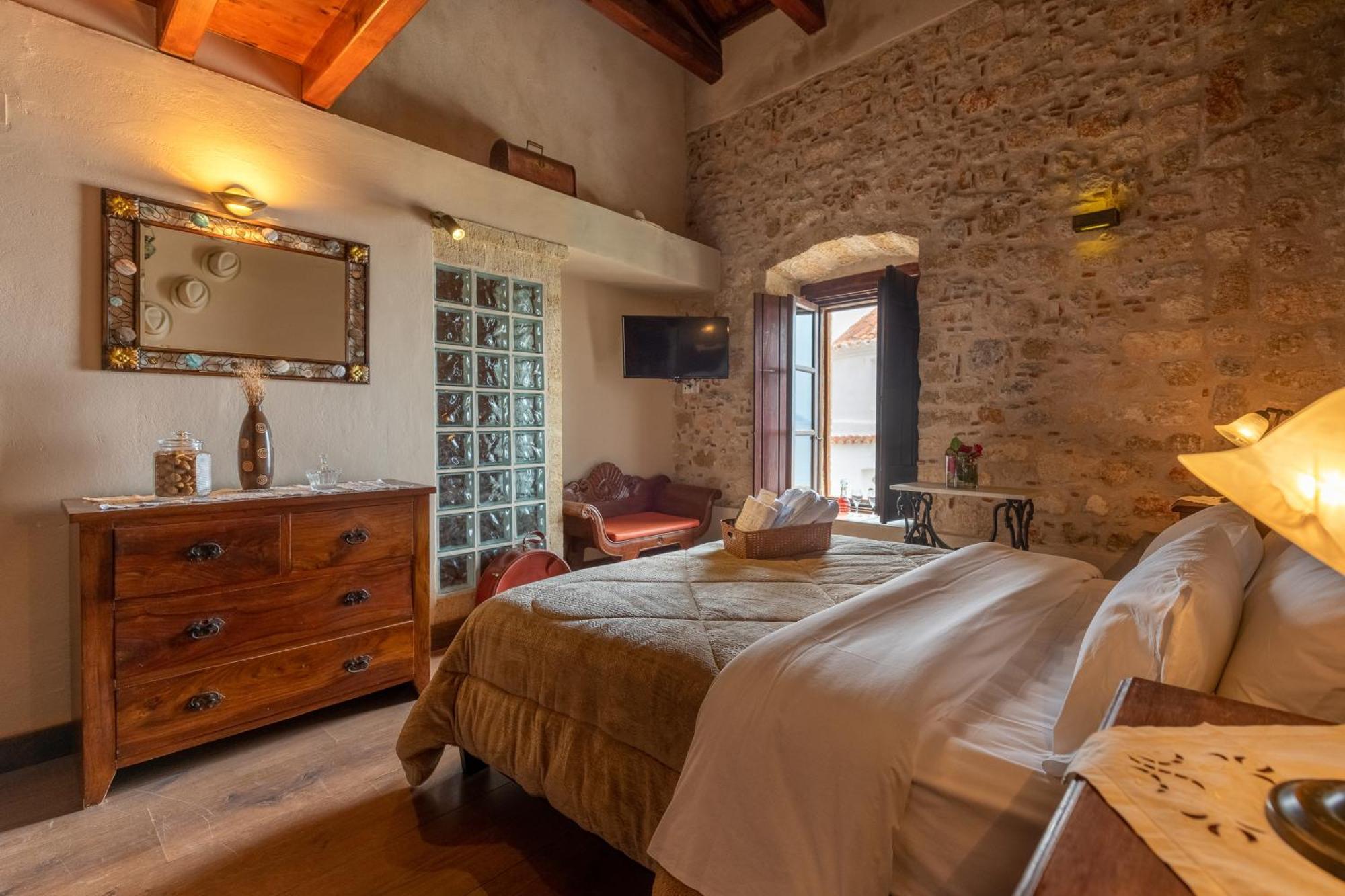 Guesthouse Kellia モネンバシア 部屋 写真